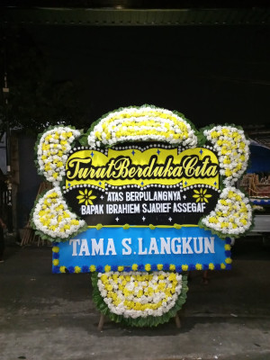 Papan Bunga Duka di Aranio