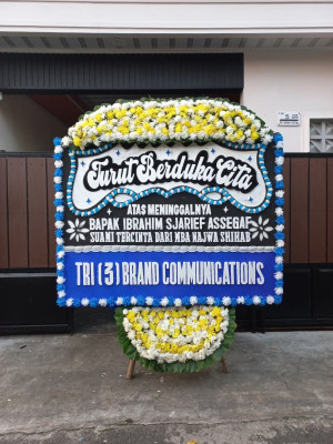 Papan Bunga Duka di Aranio